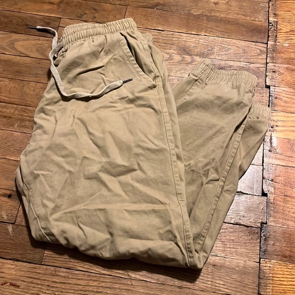 SHEIN Other - Men’s Khaki Joggers size medium